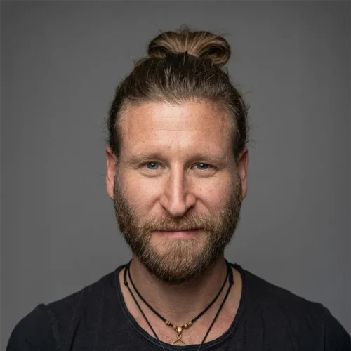 Generiert_2026_frontal_900